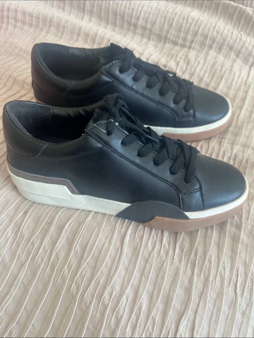 DV by Dolce Vita Harryson Sneakers